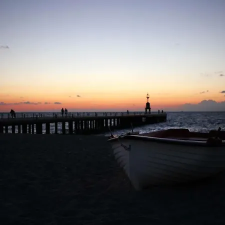 Donna Nina جويا تورو