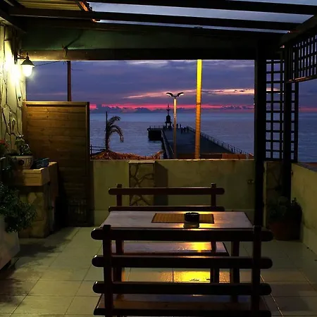 فندق مبيت وإفطار Donna Nina 3*