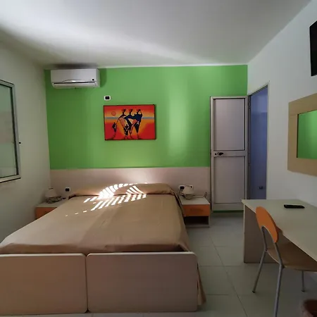 Donna Nina Bed & Breakfast 3*